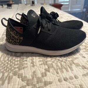 New Balance Black and Brown Sneakers Lightweight Mesh Size 9